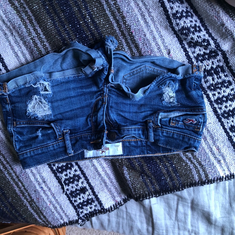 Low waisted jean shorts